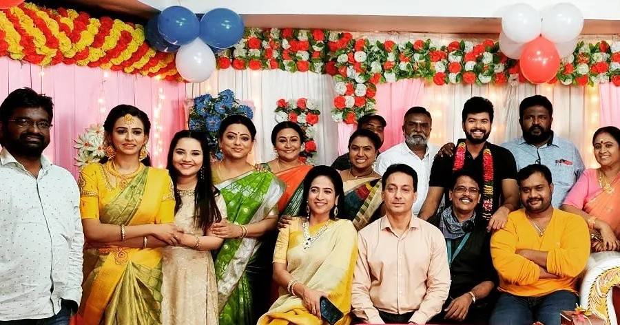 Vijay Tv Baakiyalakshmi Serial Crosses 300 Episodes Rithika Vishal ...